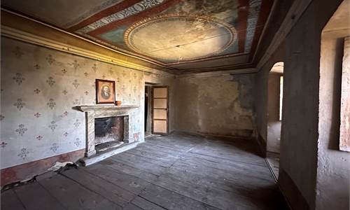 ANTICA ABITAZIONE DA RISTRUTTURARE