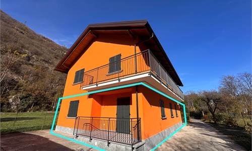 APPARTAMENTO RISTRUTTURATO CON GIARDINO IN VENDITA