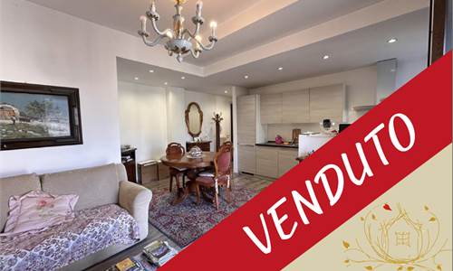 BILOCALE RISTRUTTURATO CON BALCONE E CANTINA