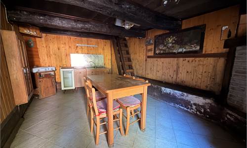 RUSTICO CON TERRENO IN VENDITA A PIEVE VERGONTE